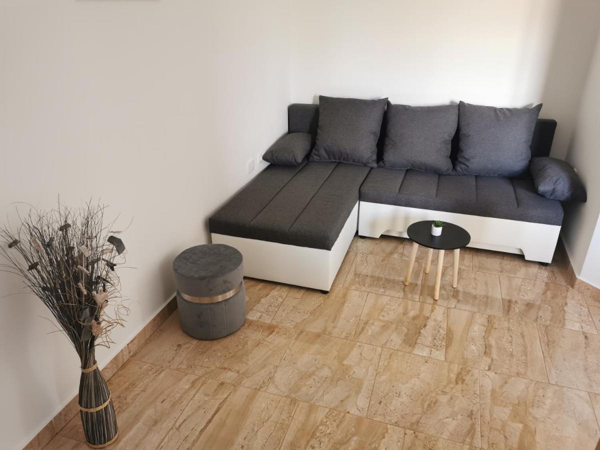 Apartman Martina Apartamento Kršan Exterior foto