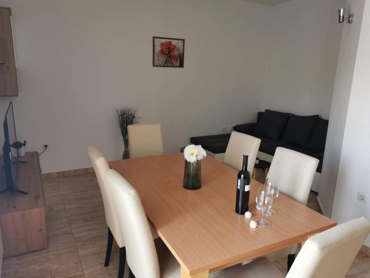 Apartman Martina Apartamento Kršan Exterior foto